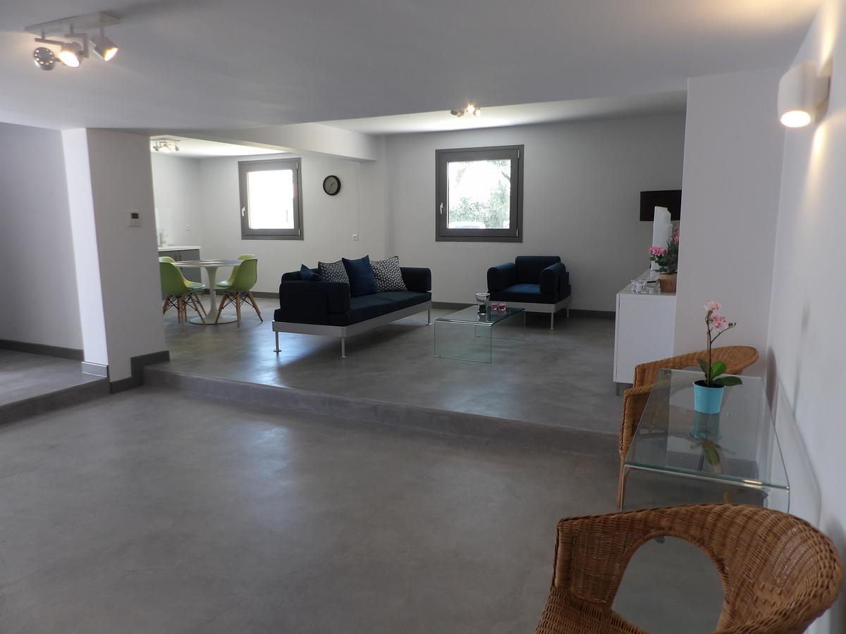 Villa Ren Dassia  Dış mekan fotoğraf